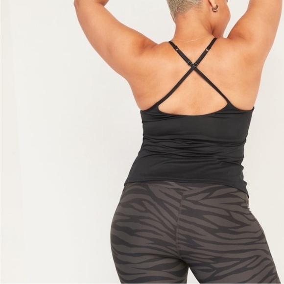 NWT! In the Navy PowerSoft Strappy Shelf-Bra Tank Top - Multiple 🤎 - Picture 6 of 8